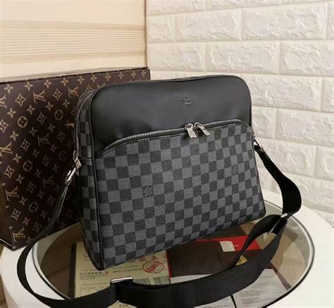bolsa masculina louis vuitton